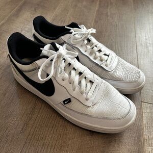 Nike Court Vision Low SE Size 11.5